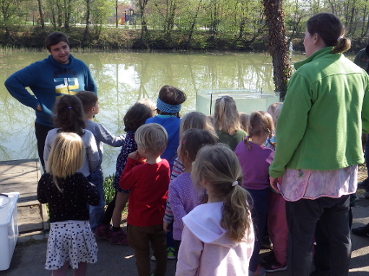 presentation of exotic species to the children